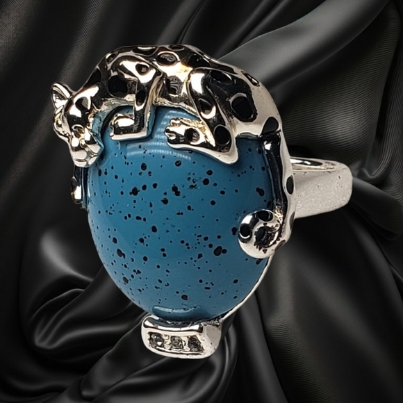 Panther Ring in size 9 by French Designer Camille Lucie - Picture 5 of 7